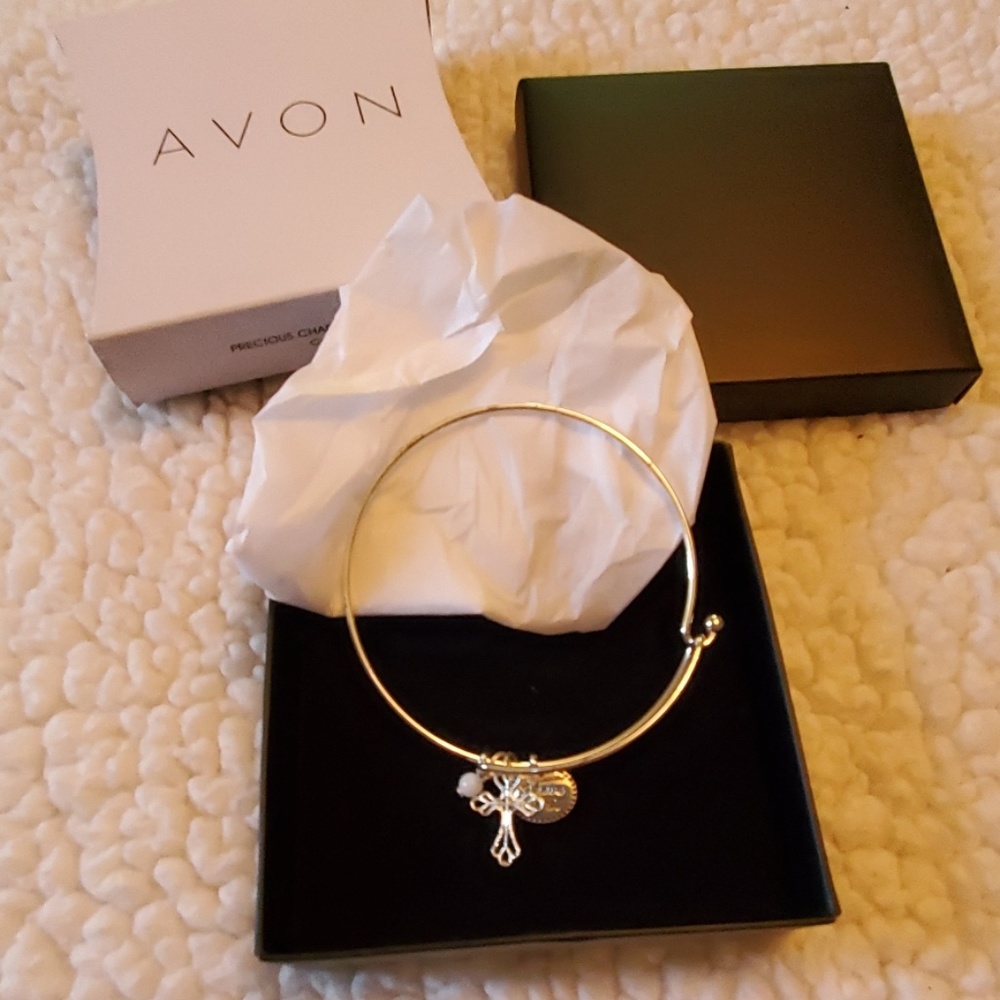 Avon Bracelet, Brand New